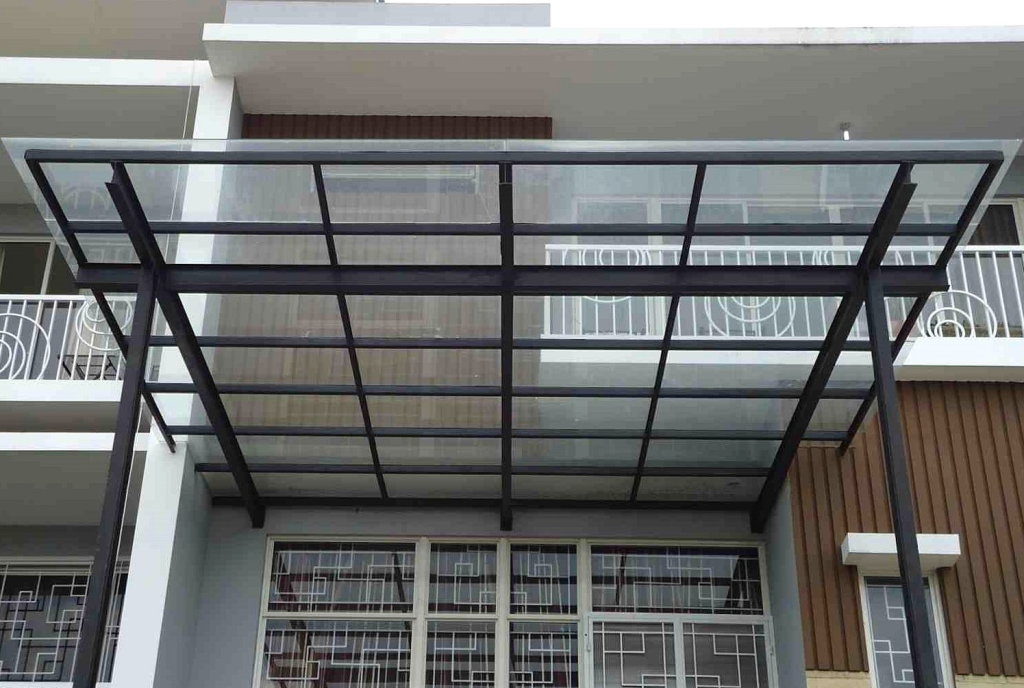 Proses Pemasangan Kanopi Baja Ringan di Creasi Tempa Las Jogja