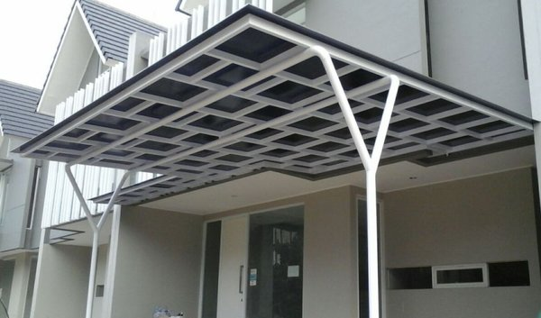 Proses Pemasangan Kanopi Besi Hollow di Creasi Tempa Las Jogja